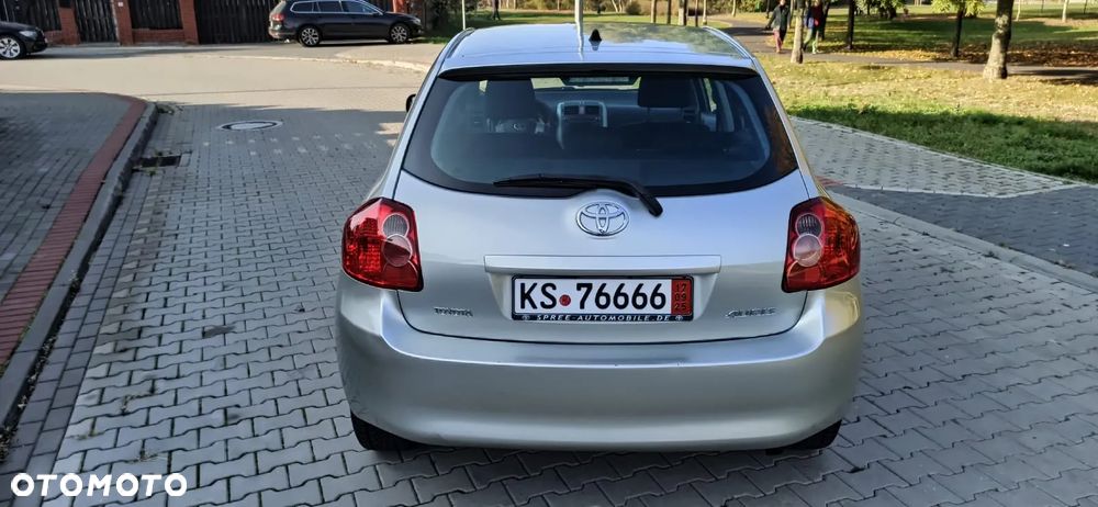 Toyota Auris 1.6 Dynamic MS - 16