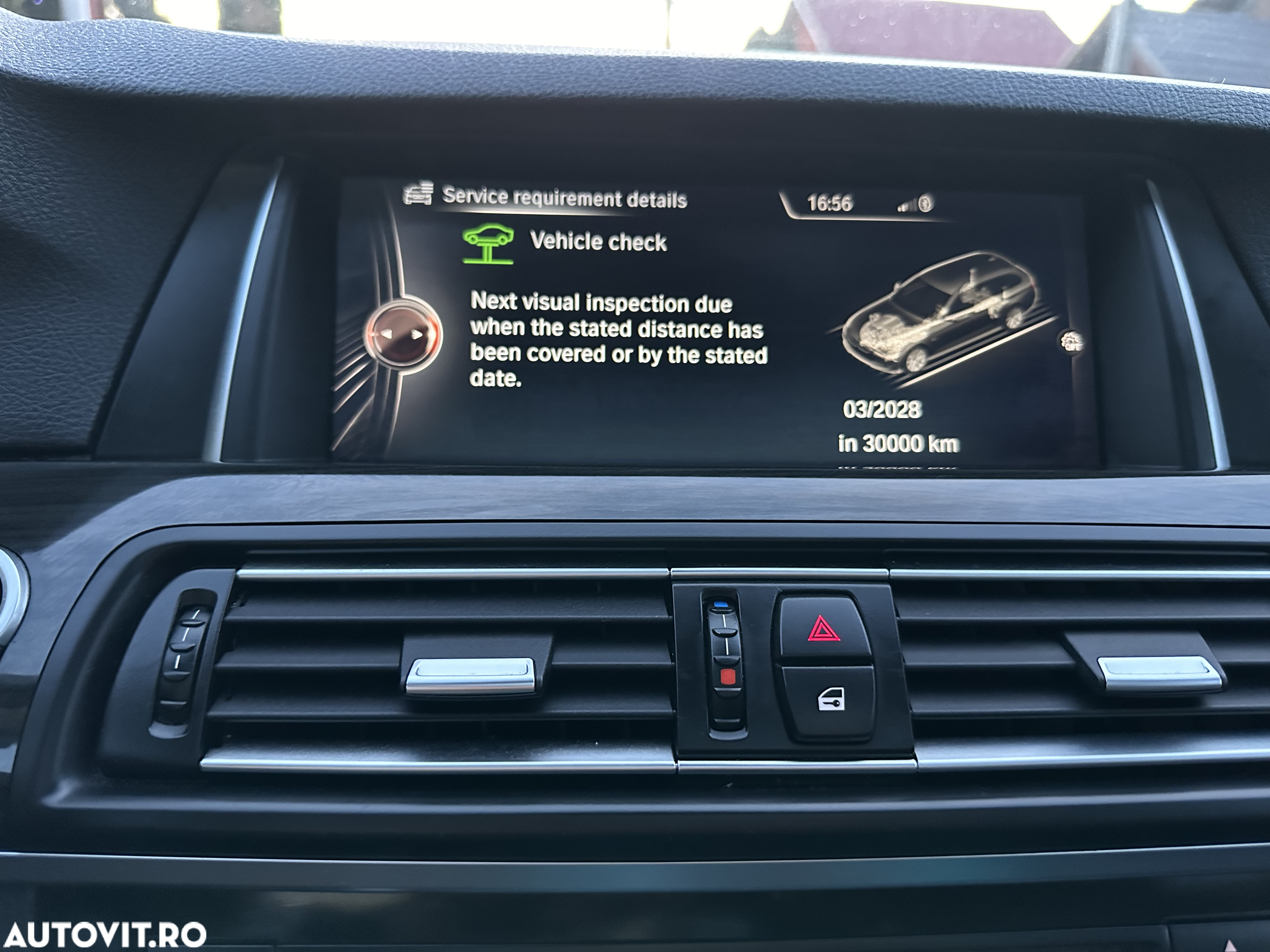BMW Seria 5 520d Touring Aut. Luxury Line - 32