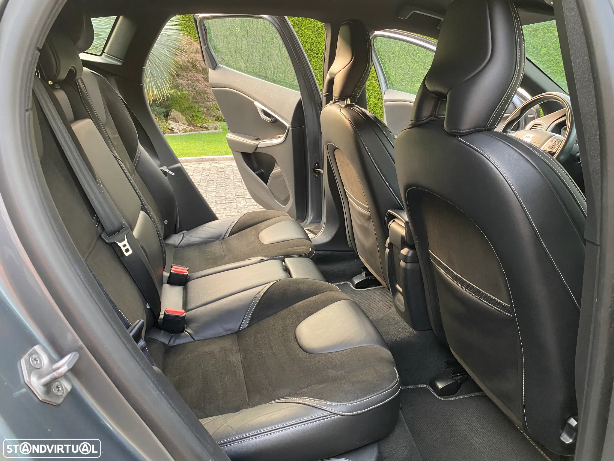 Volvo V40 - 27