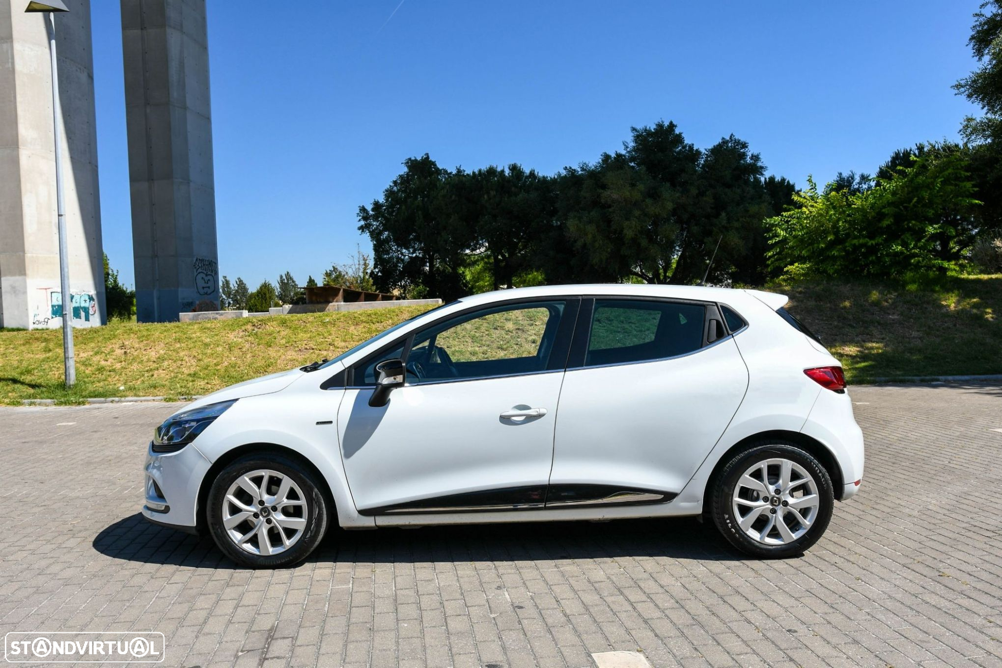 Renault Clio 0.9 TCe Limited - 8
