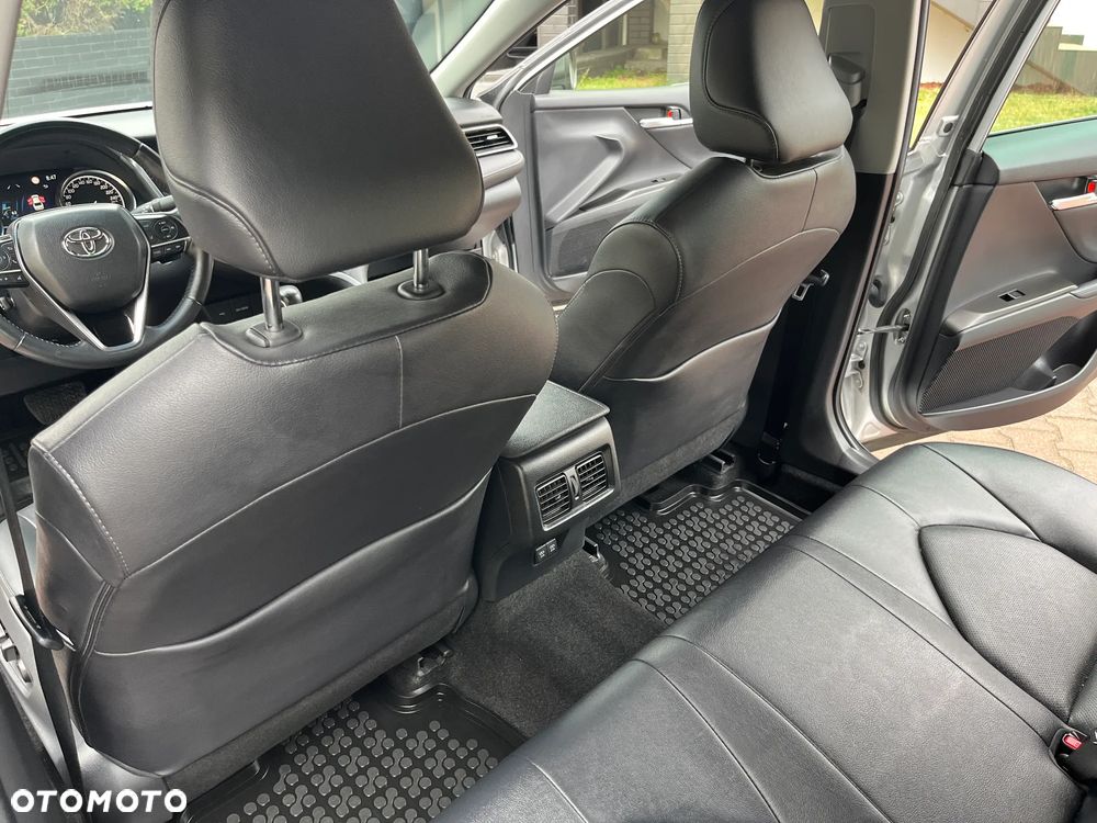 Toyota Camry 2.5 Hybrid Executive CVT - 22