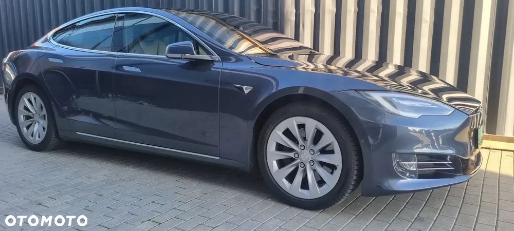 Tesla Model S Maximale Reichweite