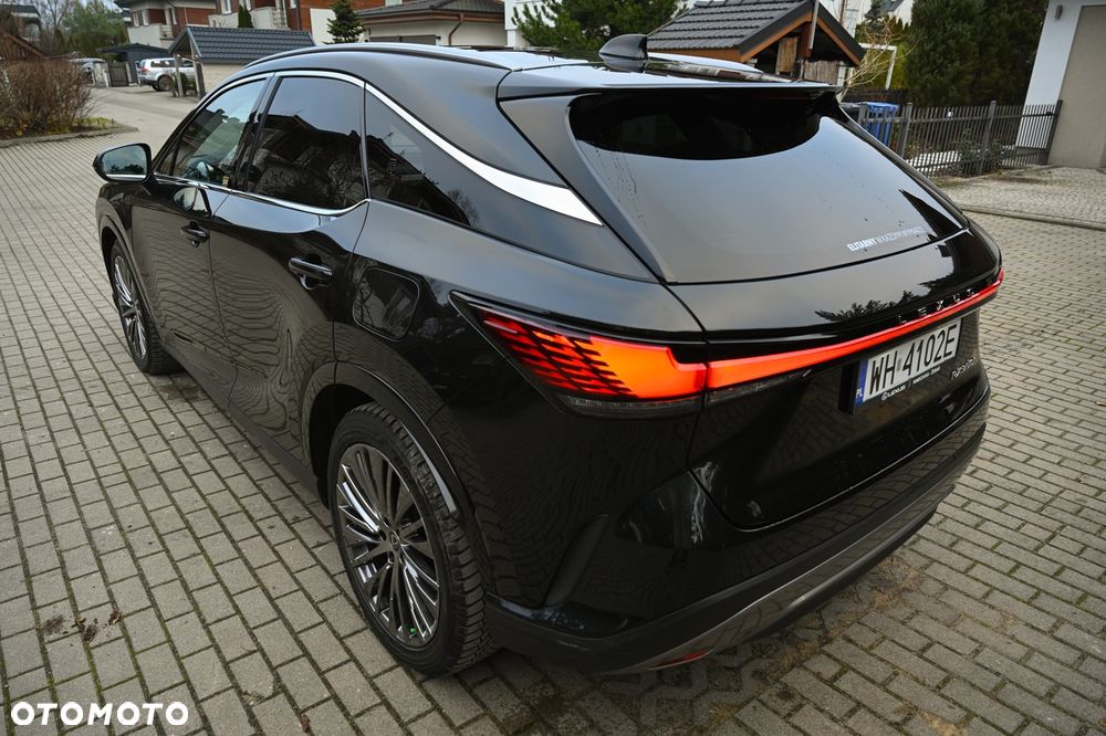 Lexus RX 350h Omotenashi - 5