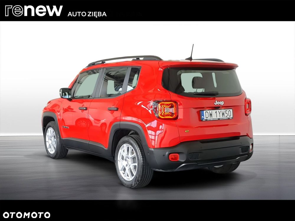 Jeep Renegade 1.5 T4 mHEV FWD S&S DCT - 4