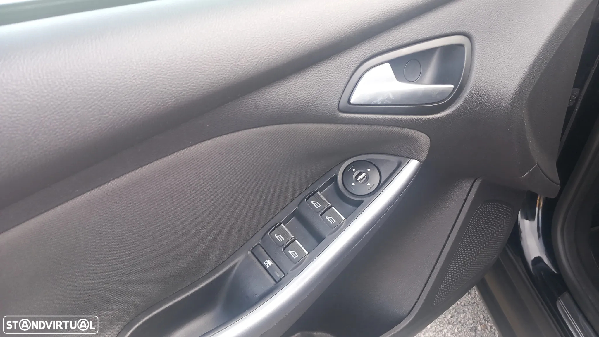 Ford Focus SW 1.6 TDCi Titanium - 14