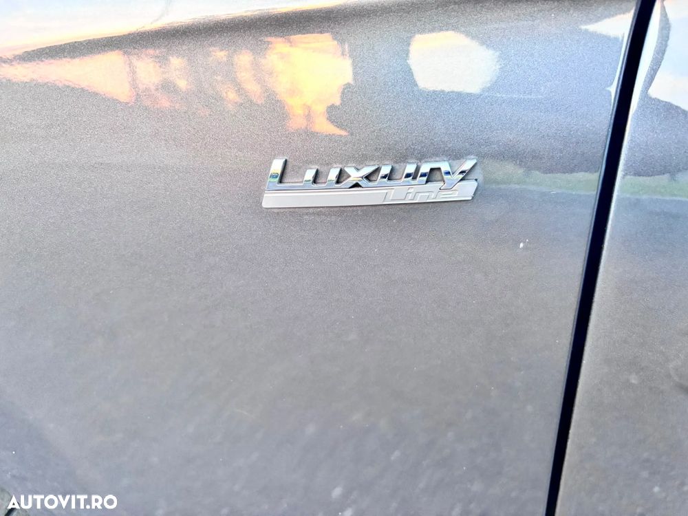 BMW Seria 3 318d Aut. Luxury Line - 21