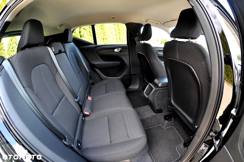 Volvo XC 40 T3 Momentum Pro - 20
