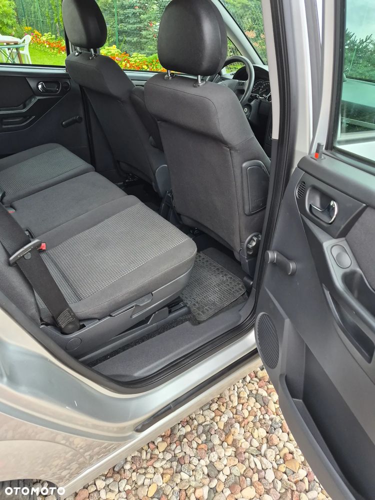 Opel Meriva - 8