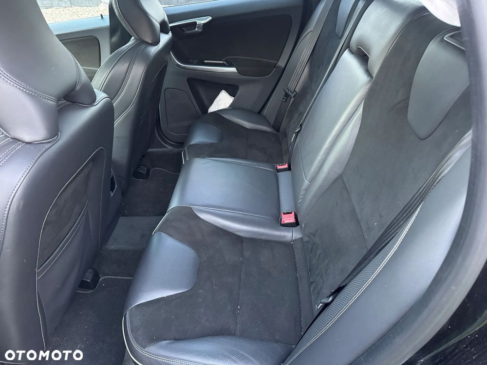 Volvo XC 60 D4 Geartronic RDesign - 19