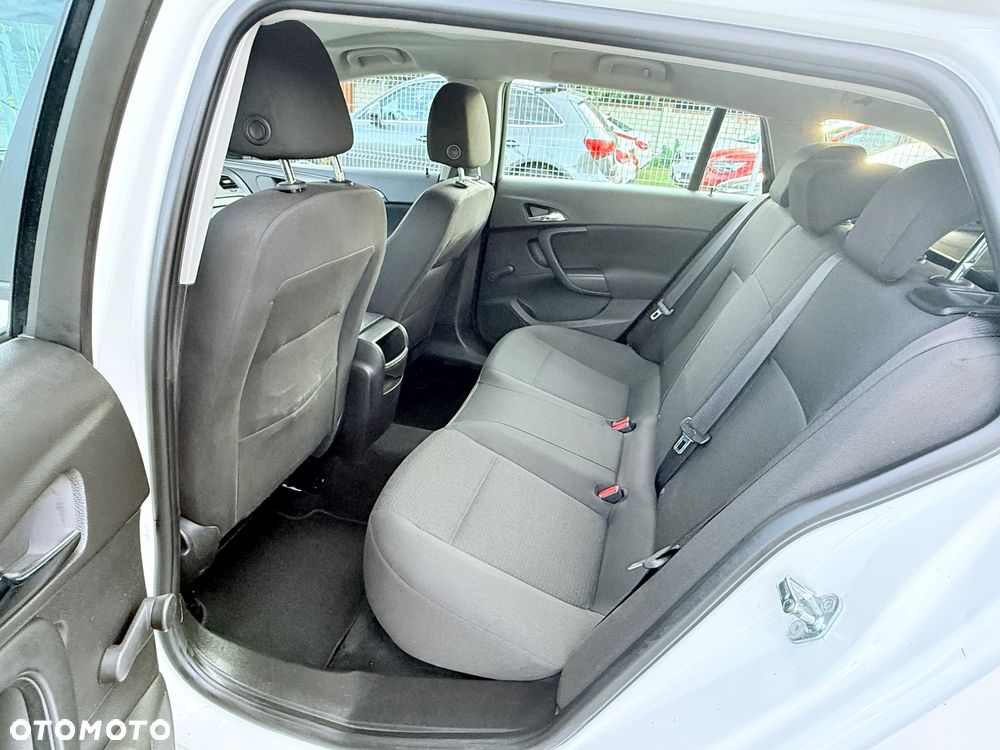 Opel Insignia - 22