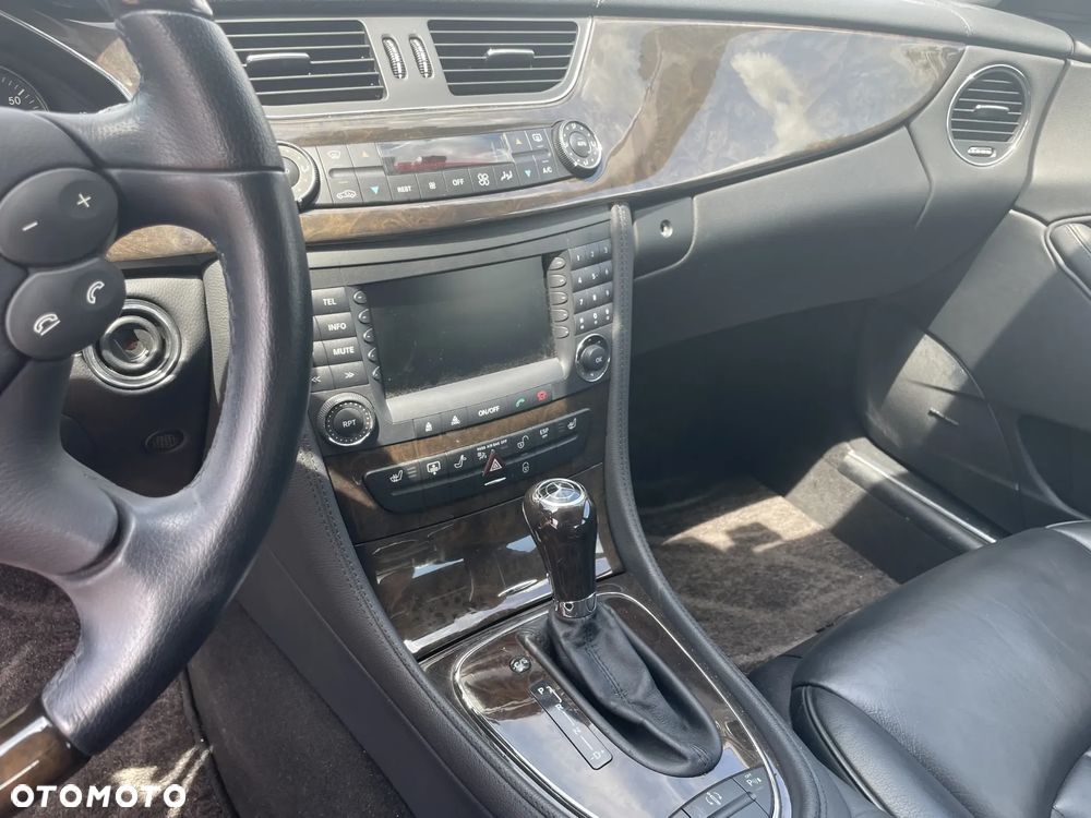Mercedes-Benz CLS 500 - 13