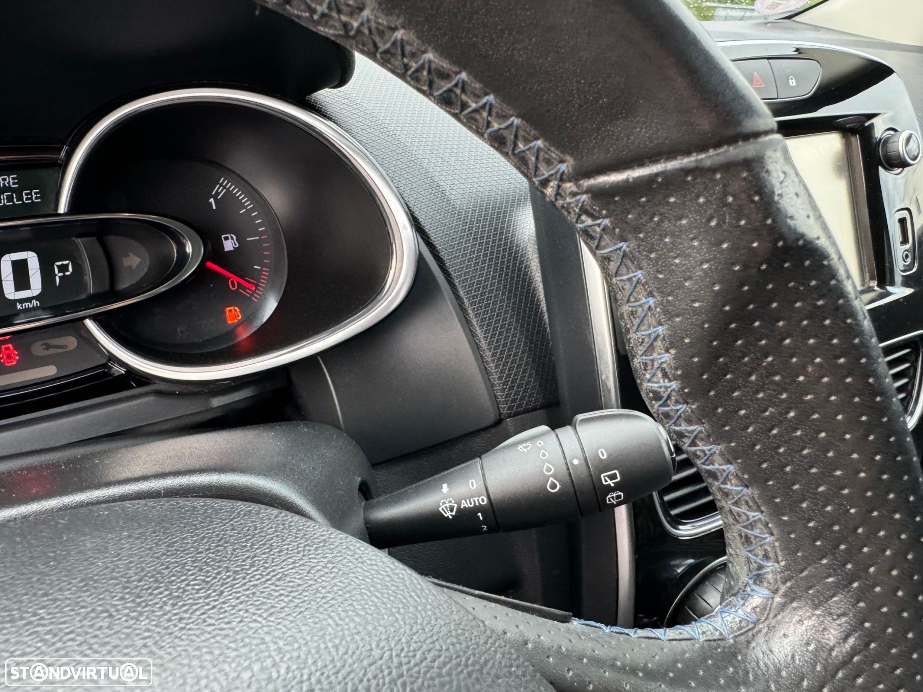 Renault Clio Sport Tourer 1.2 TCe GT Line EDC - 20