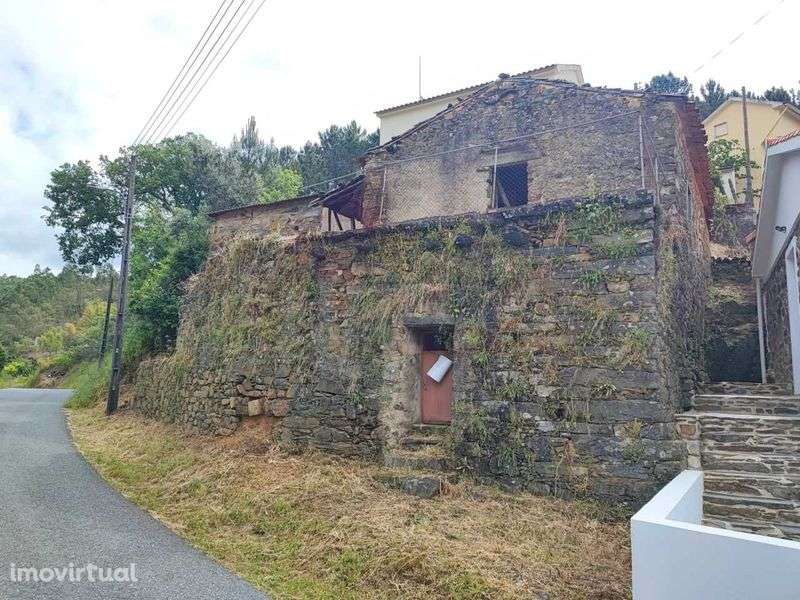 Duas casas em Pedra na Rota do Xisto - Grande imagem: 2/10