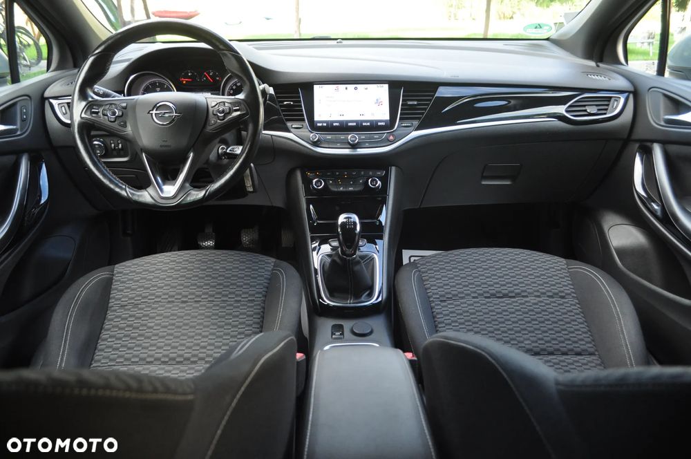 Opel Astra 1.4 Turbo Dynamic - 29