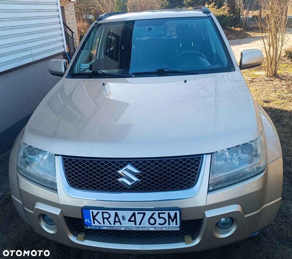 Suzuki Grand Vitara 2.0 - 14