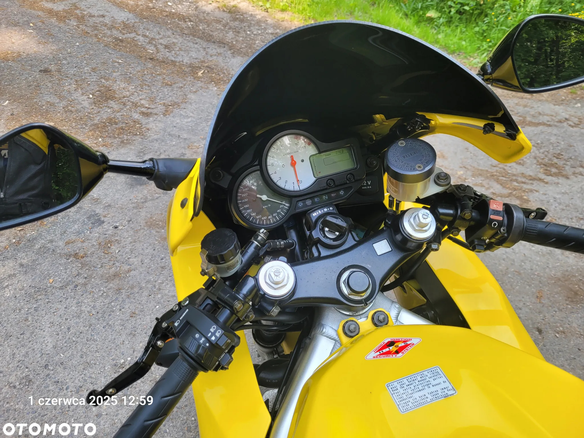 Honda VTR - 9