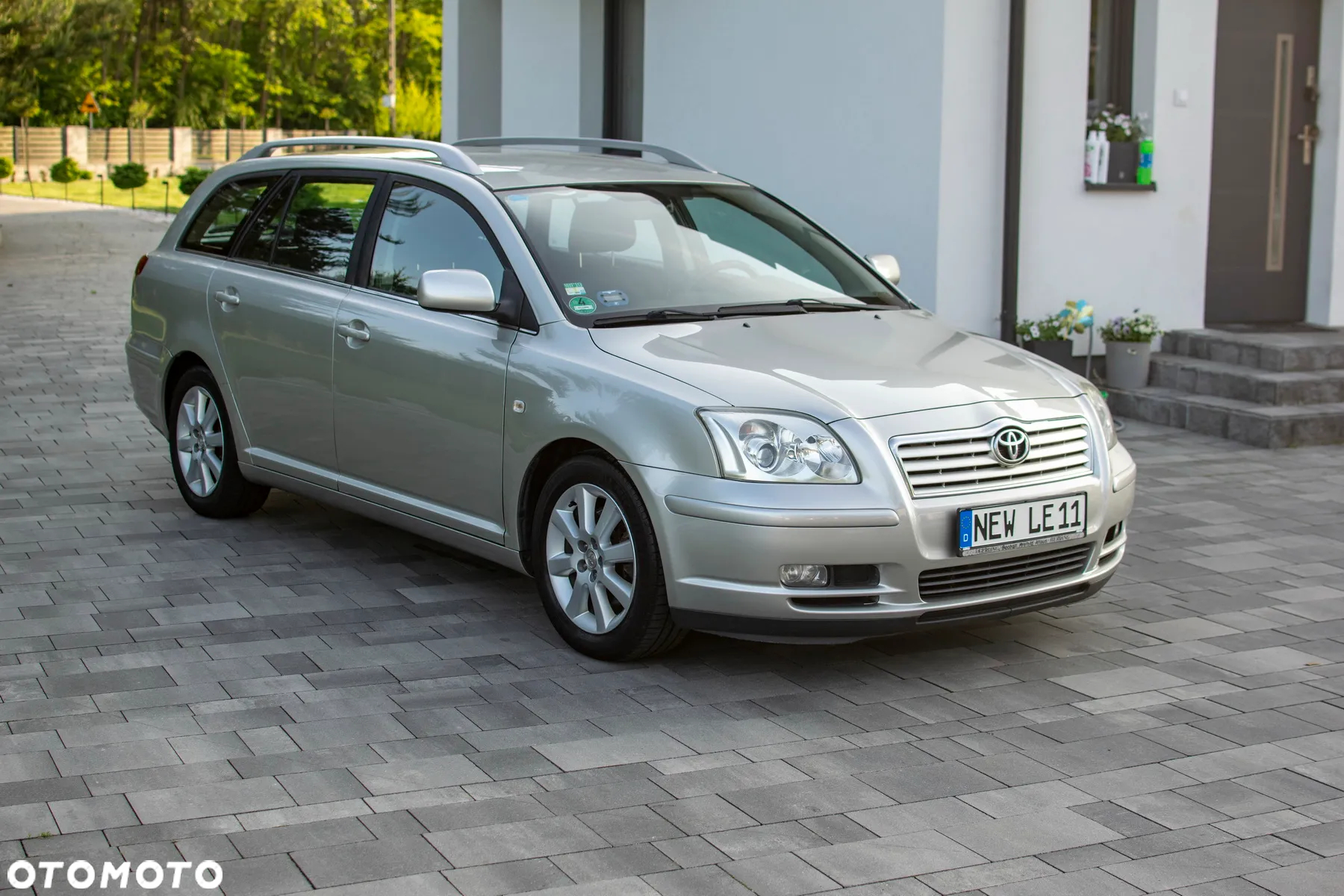 Toyota Avensis - 13