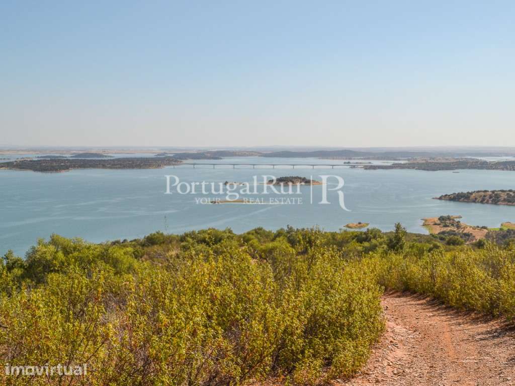 Herdade com 76ha confinante com o alqueva - Grande imagem: 5/33