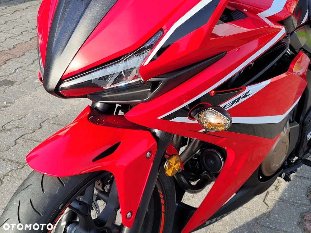 Honda CBR - 19