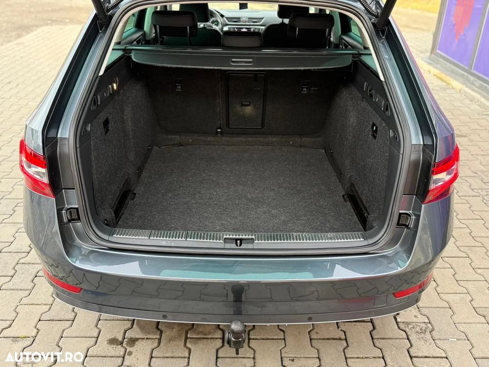 Skoda Superb 2.0 TDI DSG 4X4 Ambition - 27