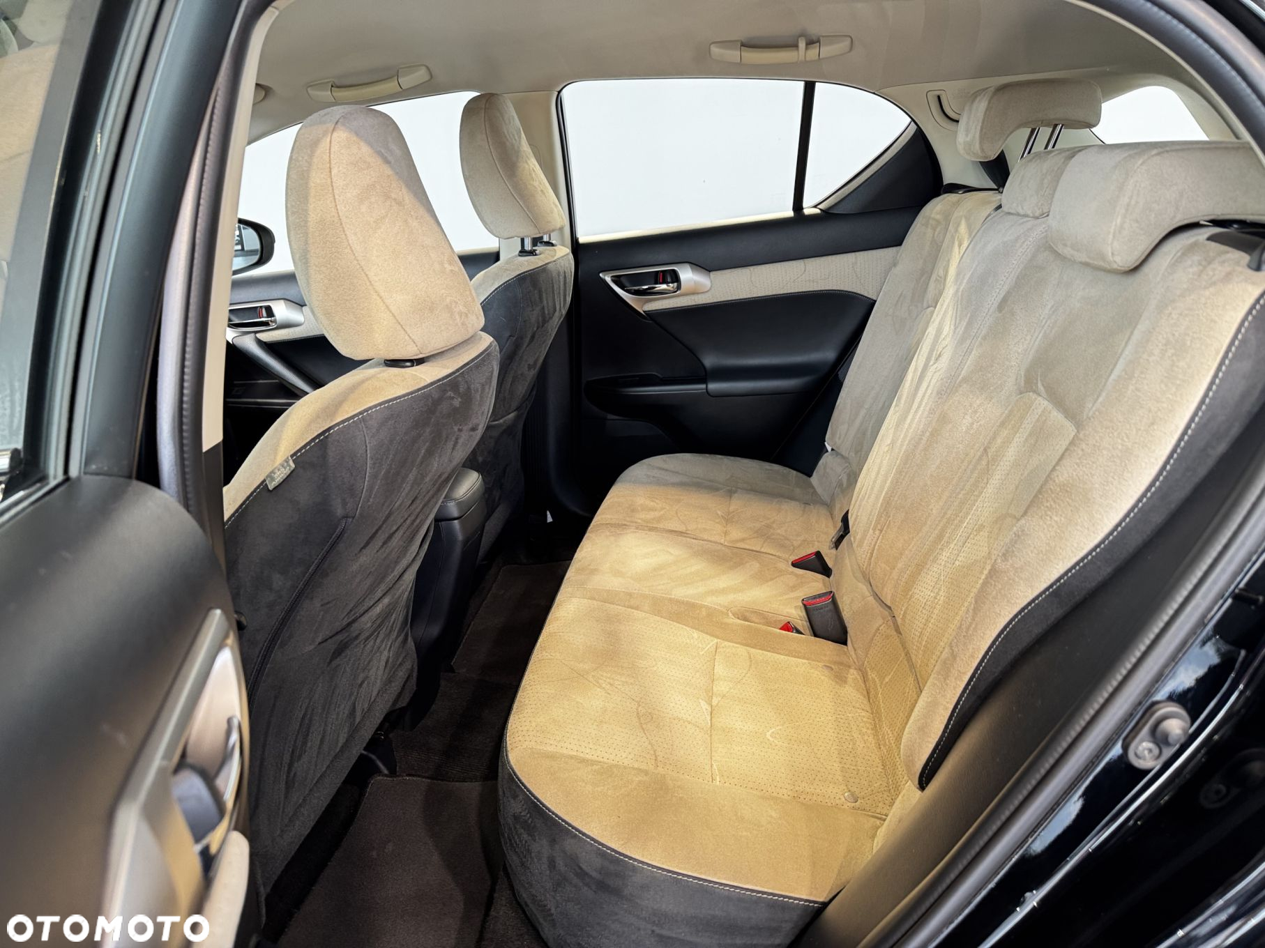 Lexus CT - 14