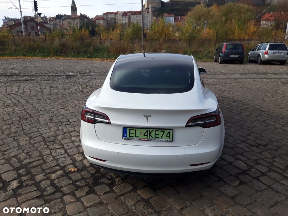 Tesla Model 3 Standard Range Plus - 5
