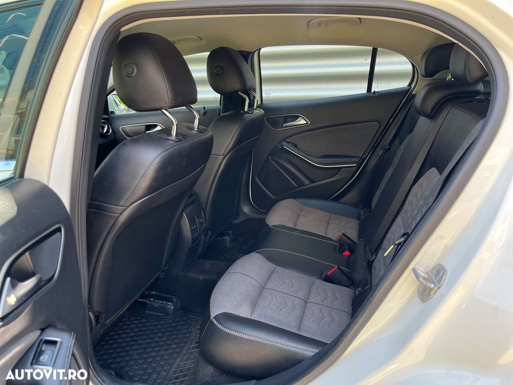 Mercedes-Benz GLA 200 d 4MATIC Aut. - 10