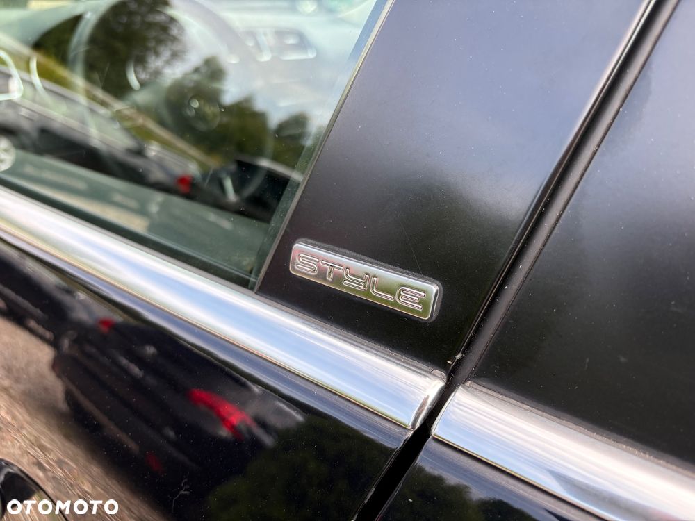 Volkswagen Golf 2.0 TDI DPF Style - 30