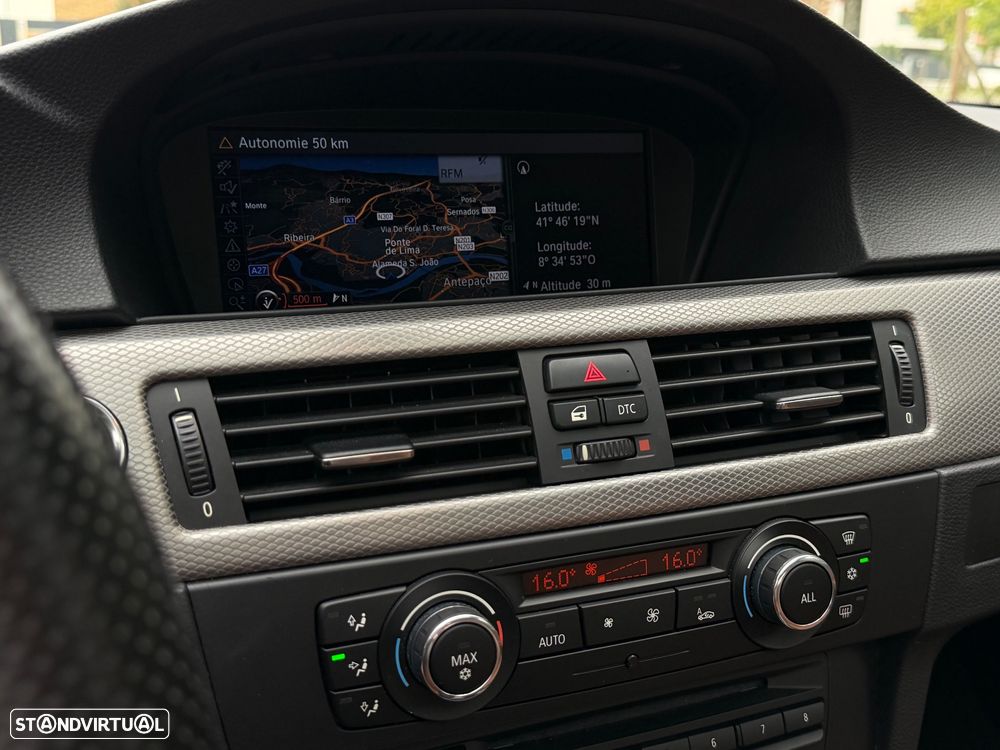 BMW 320 d Coupe Edição M - 26