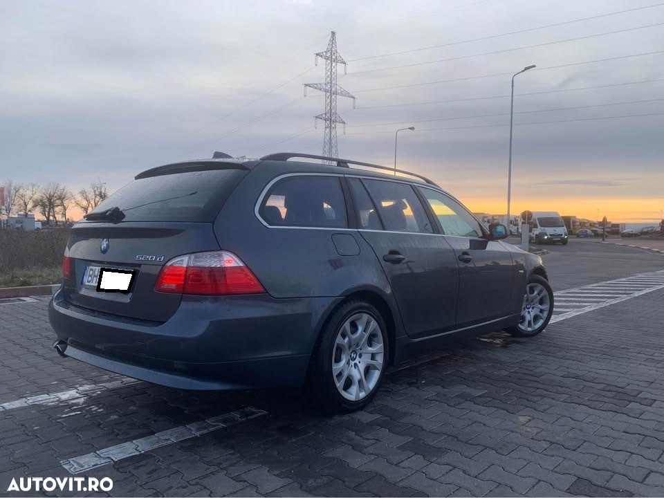 BMW Seria 5 520d Touring - 6