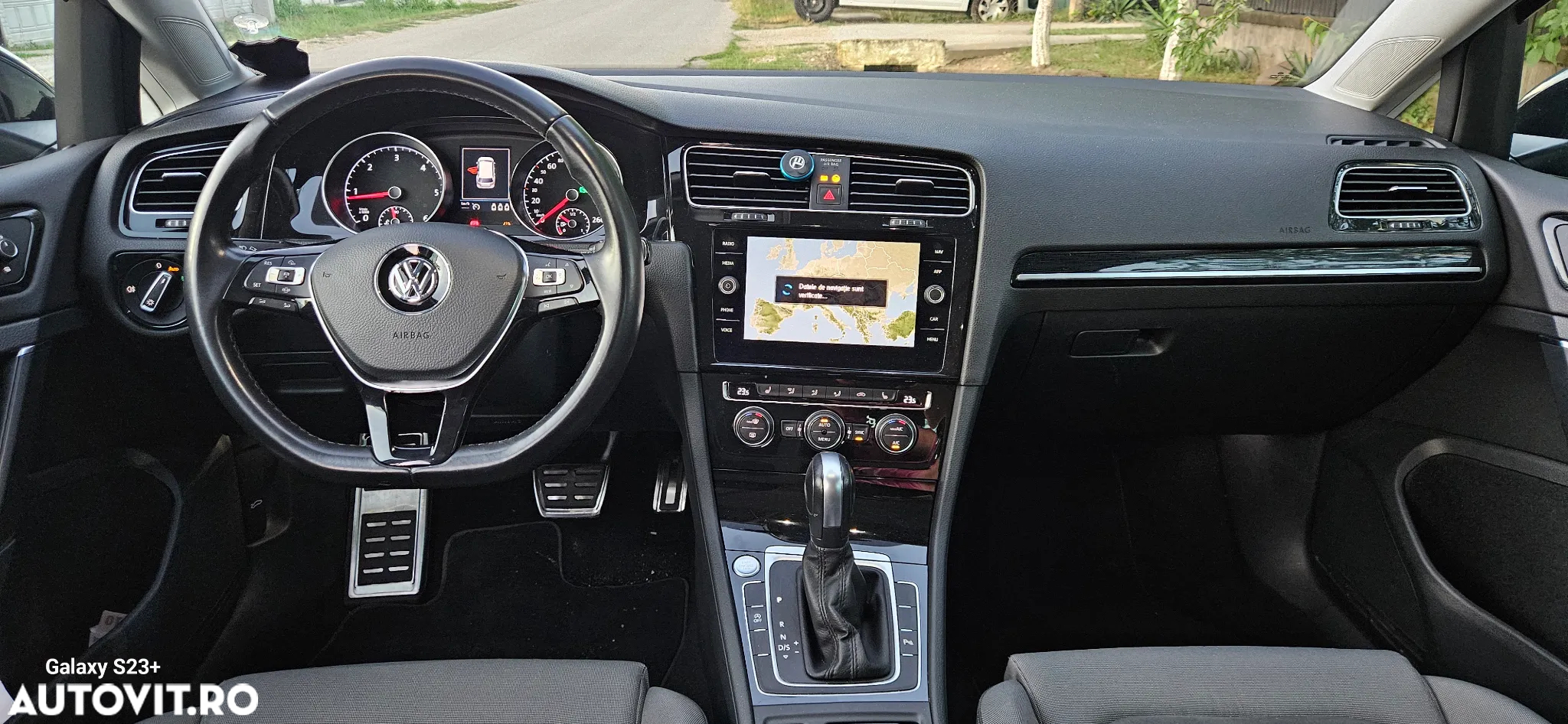 Volkswagen Golf 2.0 BlueTDI DSG Highline - 2