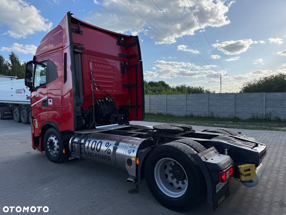 Iveco S-Way - 6