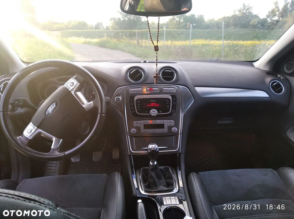 Ford Mondeo 2.5 Titanium - 10