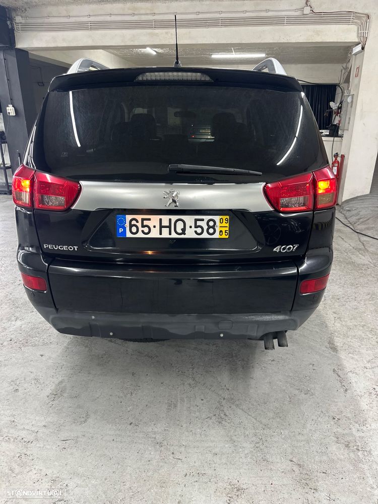 Peugeot 4007 - 5