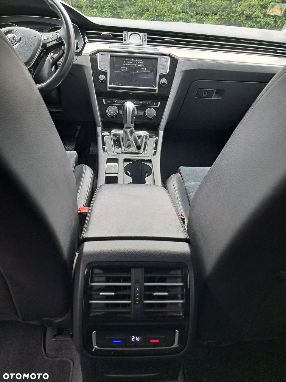 Volkswagen Passat - 17