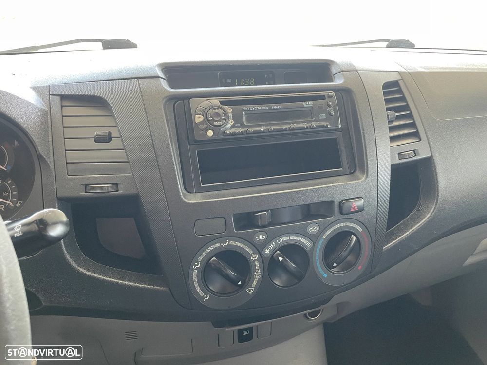 Toyota HILUX 2.4 D 2WD CD - 20