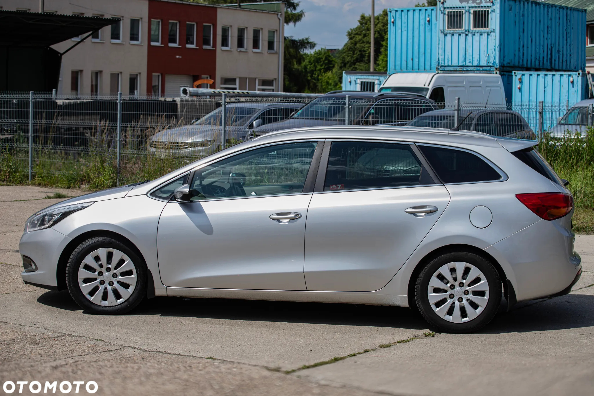 Kia Ceed - 4