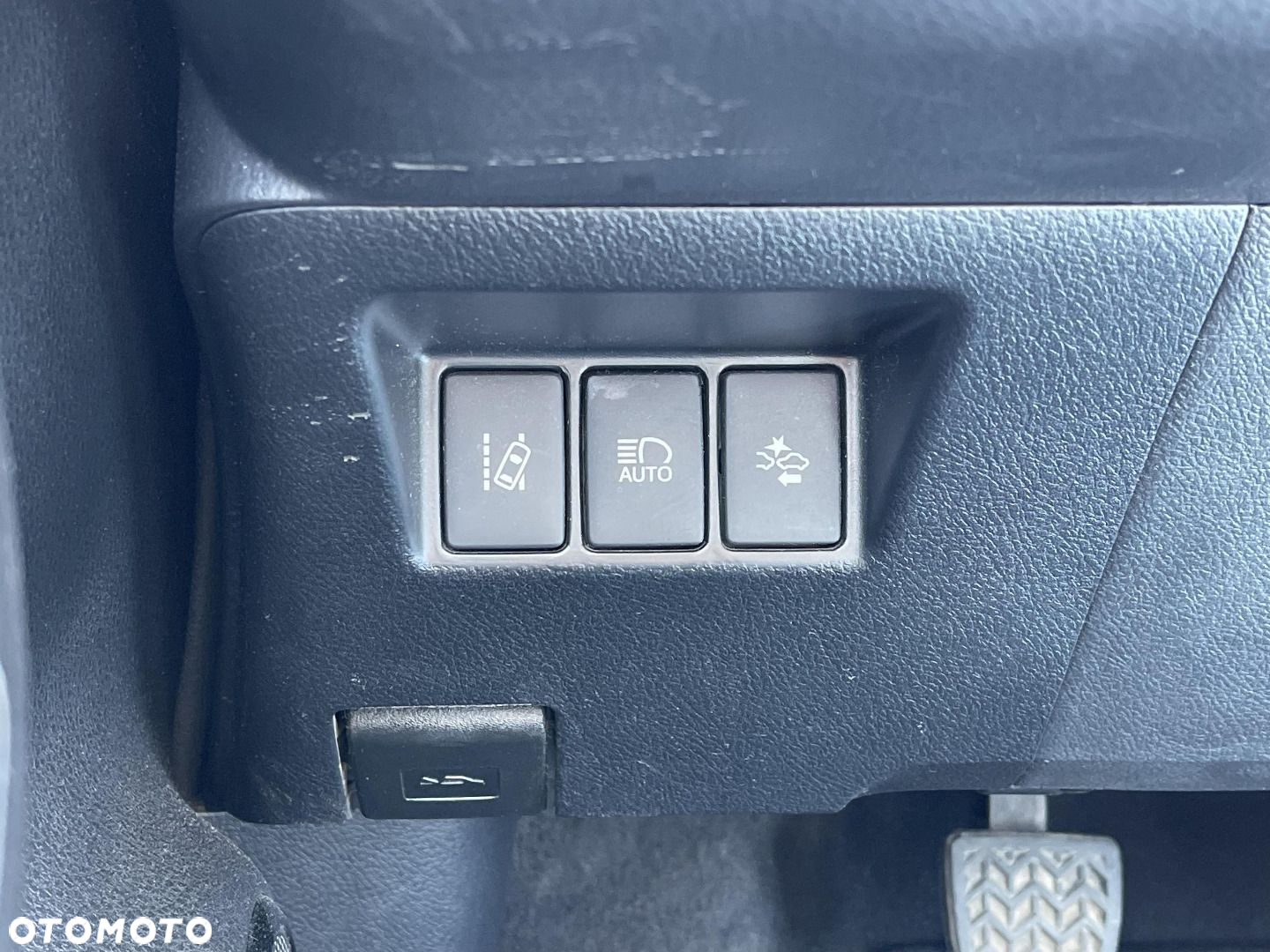 Toyota Yaris - 18