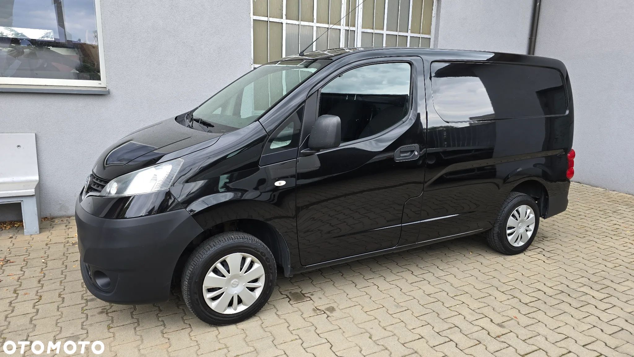 Nissan NV 200 - 1