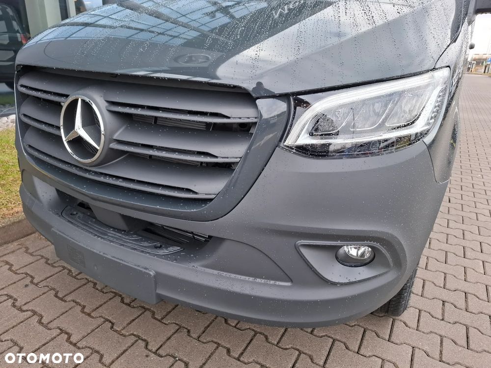 Mercedes-Benz Sprinter 319 CDI Furgon PRO długi 4325 mm L3H2 - 10