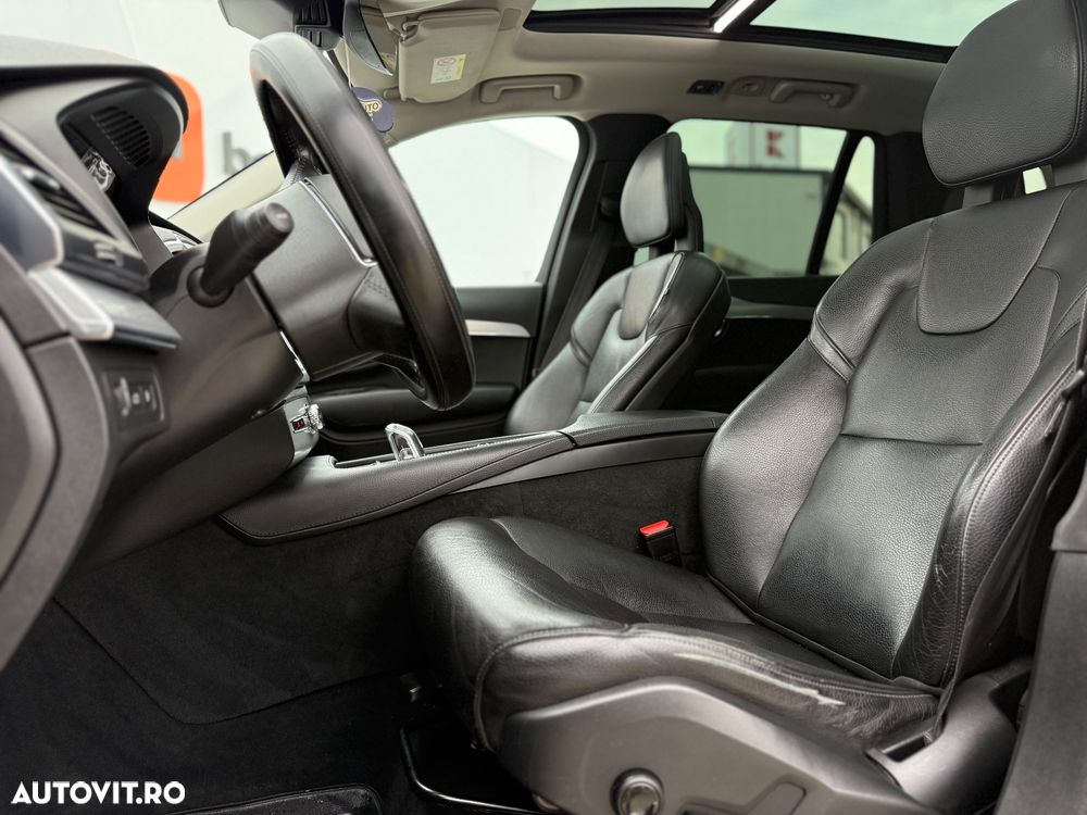 Volvo XC 90 T6 AWD Geartronic Momentum - 9