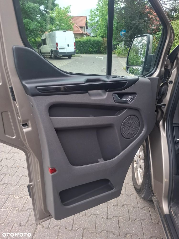 Ford Transit Custom 310 L2H1 Limited - 9