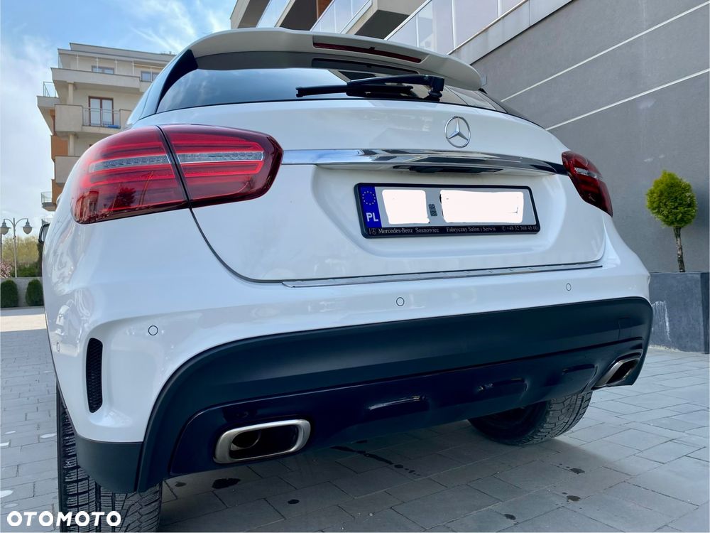 Mercedes-Benz GLA 200 7G-DCT AMG Line - 18