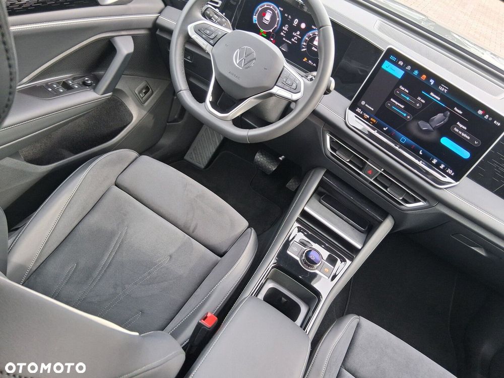 Volkswagen Tiguan 1.5 TSI EVO Elegance DSG - 17