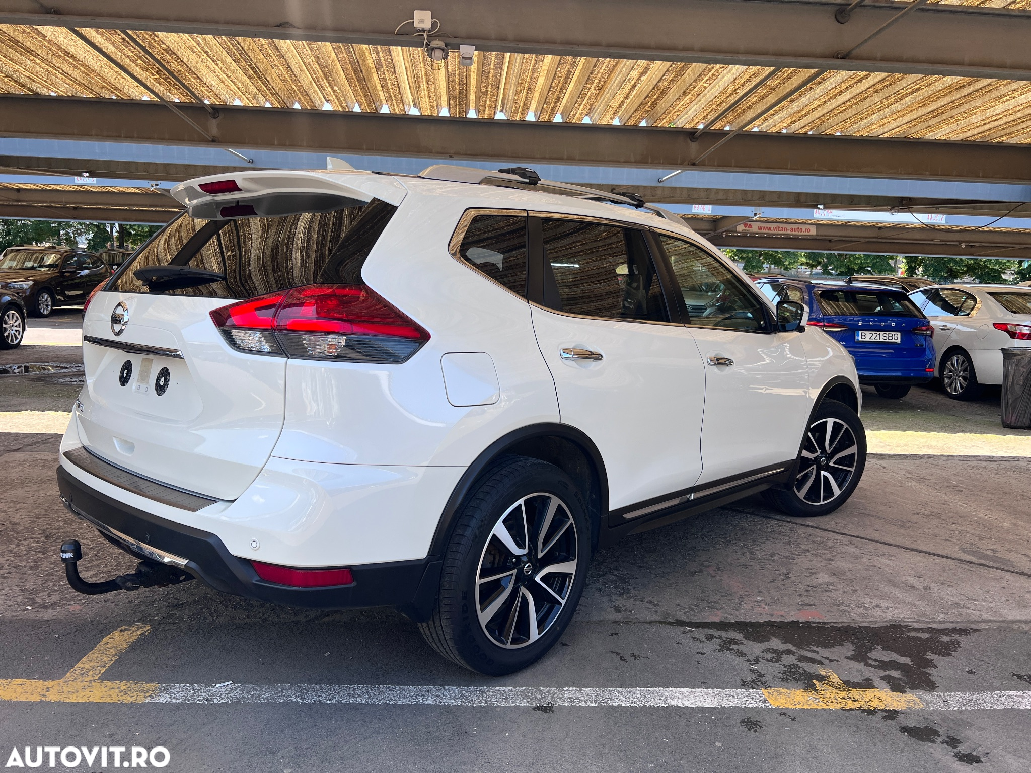 Nissan X-Trail - 4