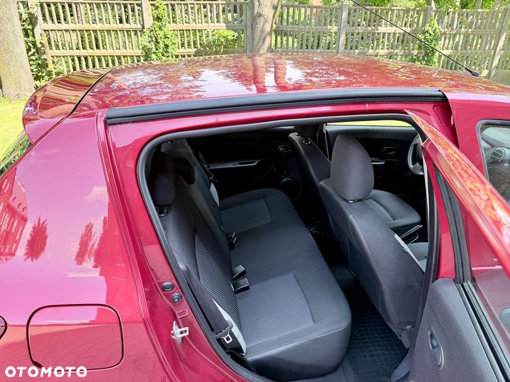 Dacia Sandero 1.2 16V - 12