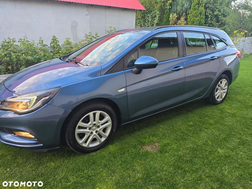 Opel Astra IV 1.6 CDTI Sport - 2