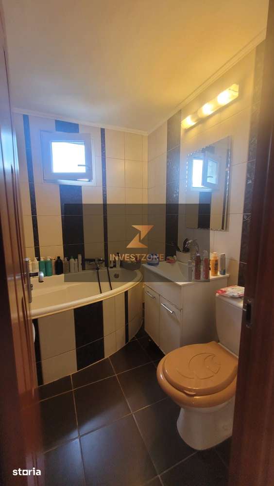 3 camere Transilvaniei bloc cu lift — fotografia 3