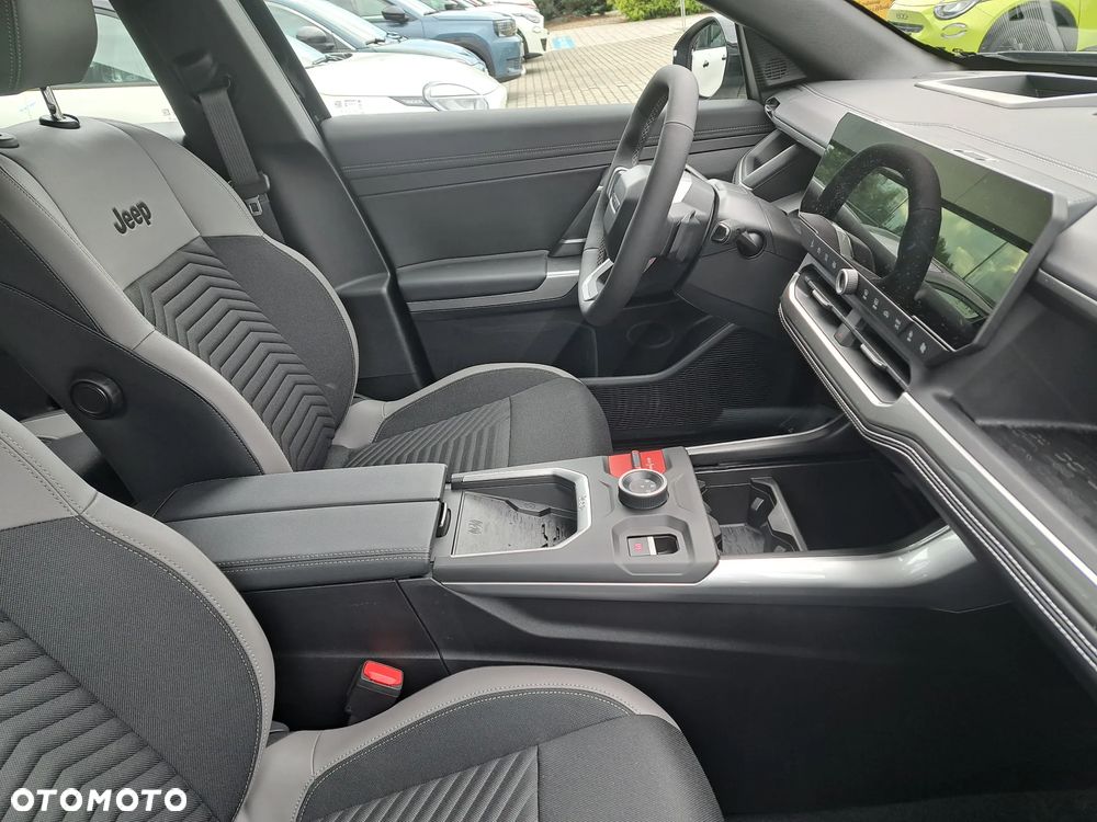 Jeep Compass 73.7kWh Altitude FWD - 11