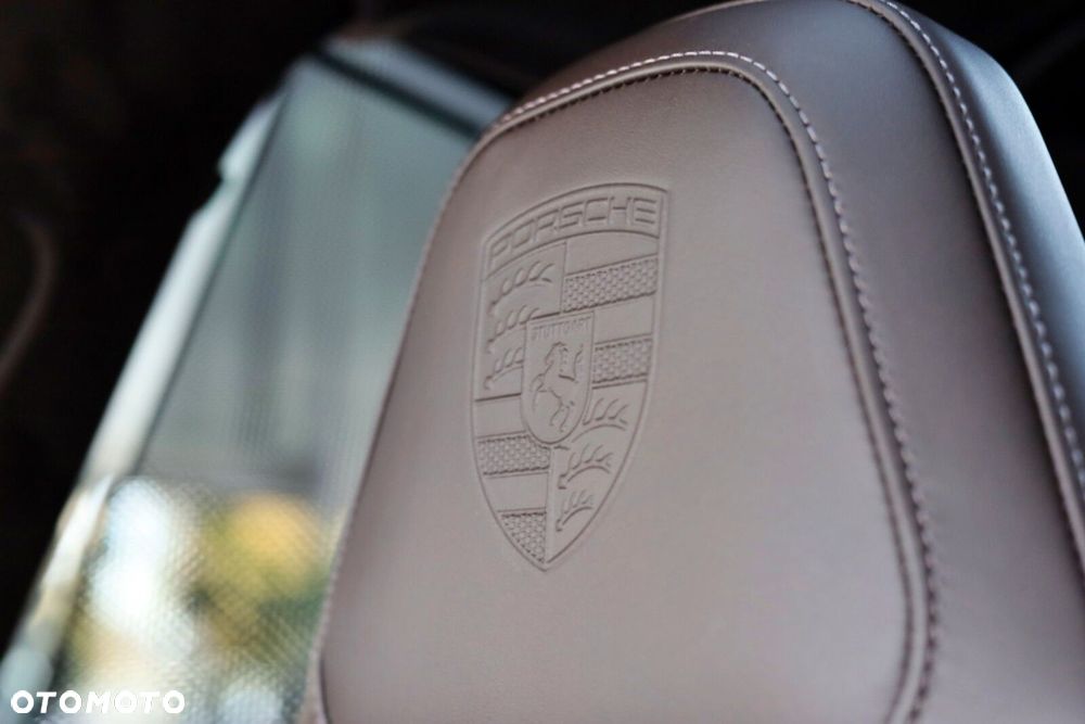 Porsche Panamera - 24